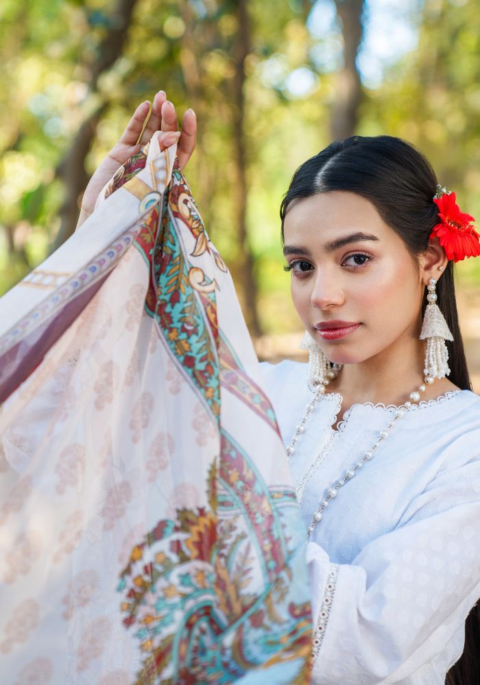 Zareen White – Luxury Lawn 3-Piece Suit NLC-108
