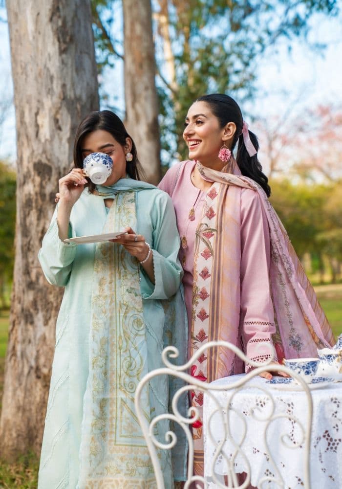 Ayat Blush – Luxury Lawn 3-Piece Suit NLC-109