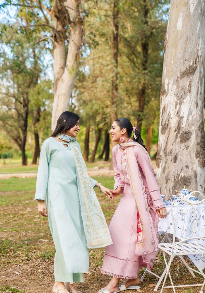 Ayat Blush – Luxury Lawn 3-Piece Suit NLC-109