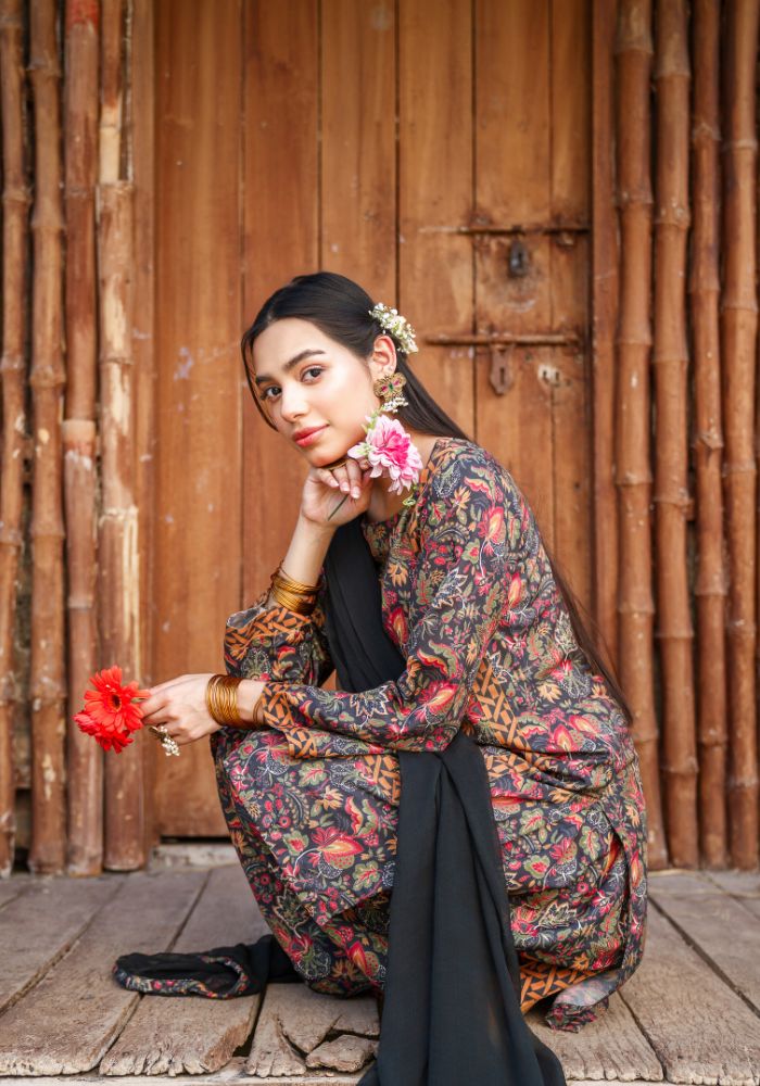Zehra-e-Zameen – Turkish Lawn 3-Piece Suit NLC-105