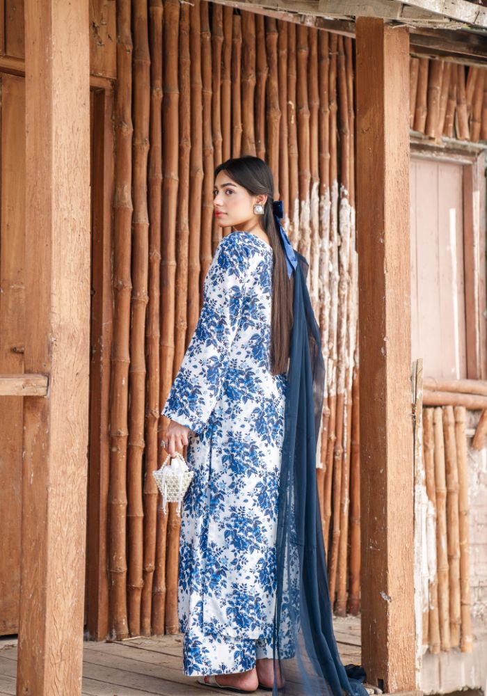 Neelofur – Turkish Lawn 3-Piece Suit NLC-104