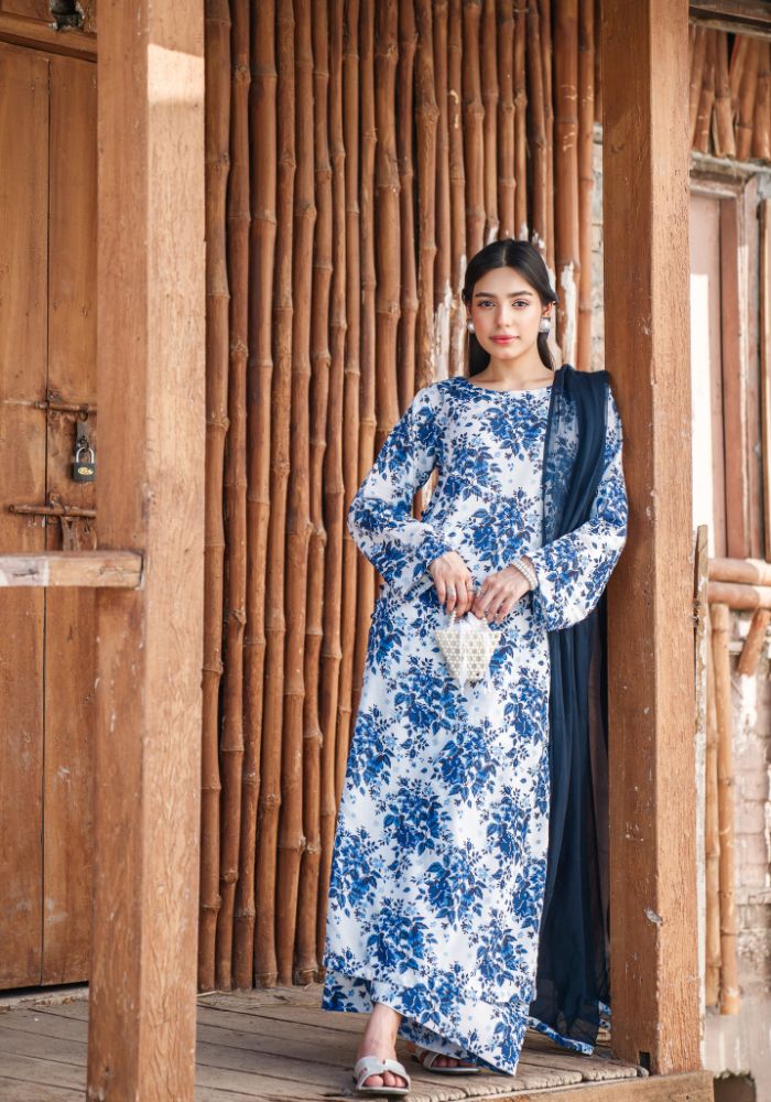 Neelofur – Turkish Lawn 3-Piece Suit NLC-104